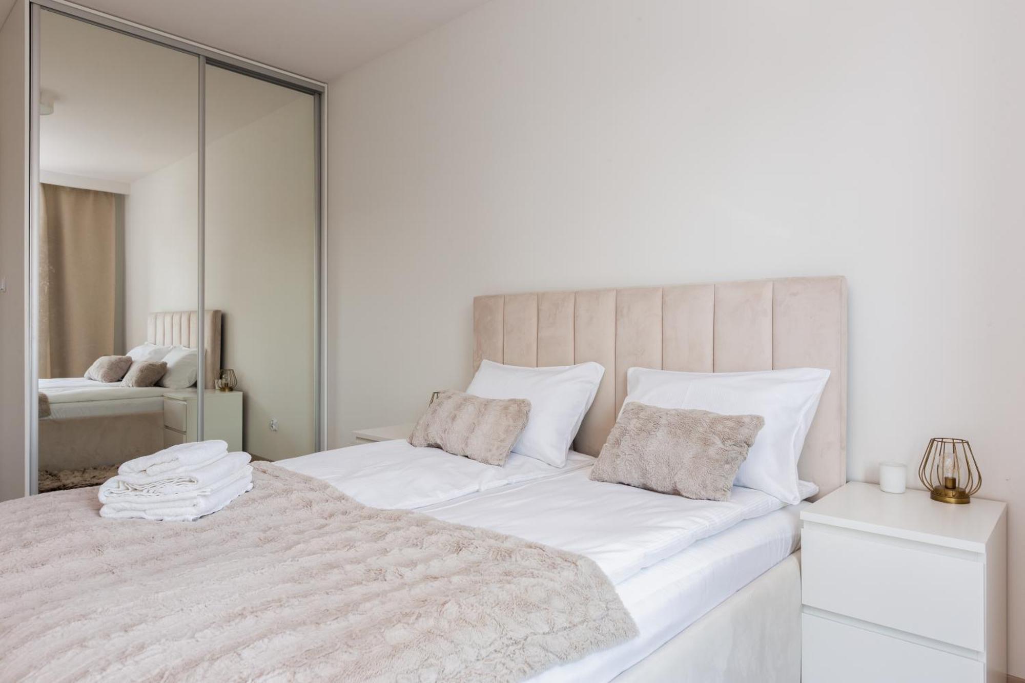 Walowa Chic Apartment Гданьск Экстерьер фото